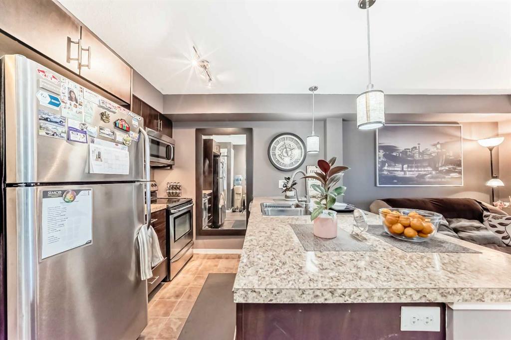 Picture for 1303, 279 Copperpond Common SE