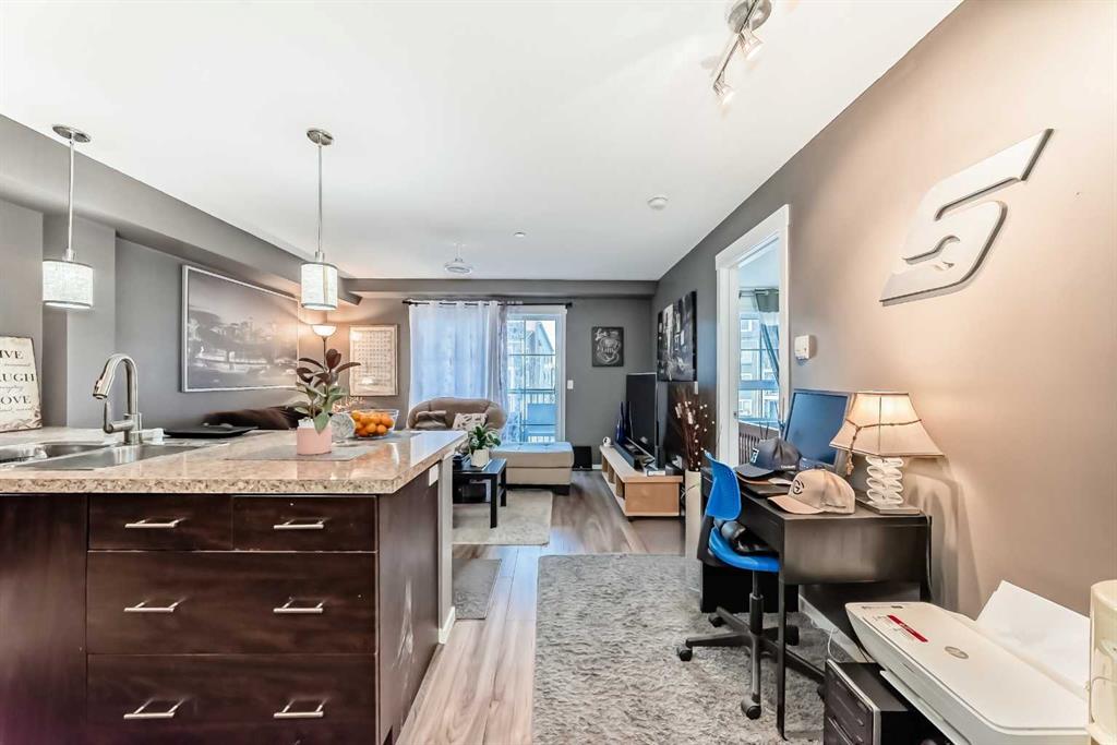 Picture for 1303, 279 Copperpond Common SE