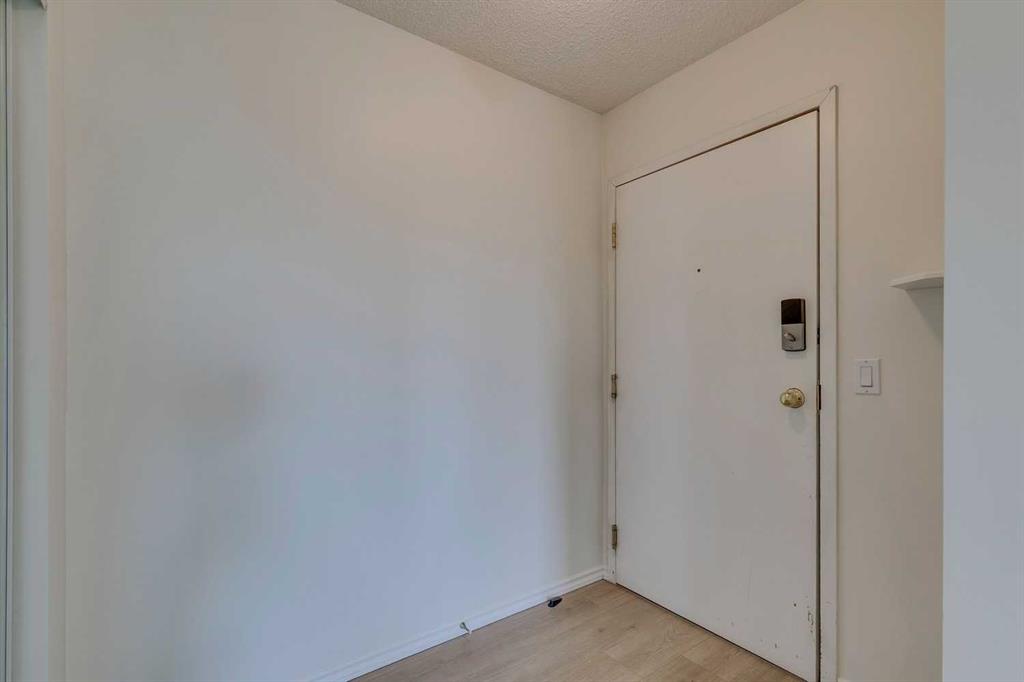 Picture for 301, 7301 Valleyview Park SE