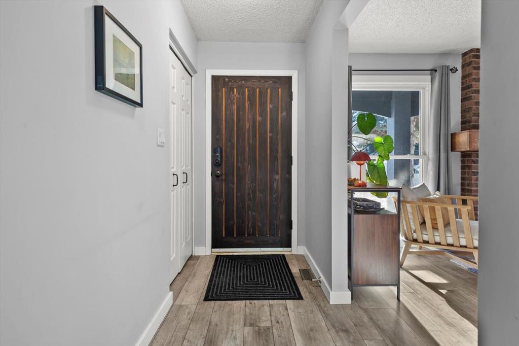 Picture for 136 Parkglen Crescent SE