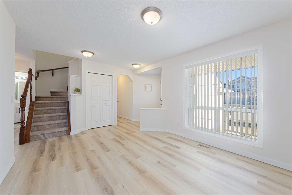 Picture for 320 Citadel Meadow Bay NW