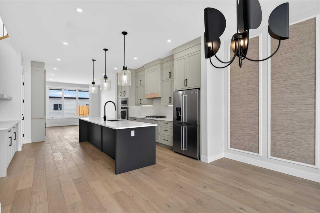 Picture for 1137 41 Street SW