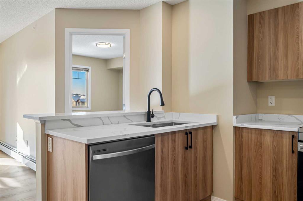 Picture for 1407, 60 Panatella Street NW