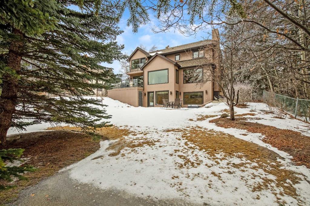 Picture for 16 Stratton Place SW