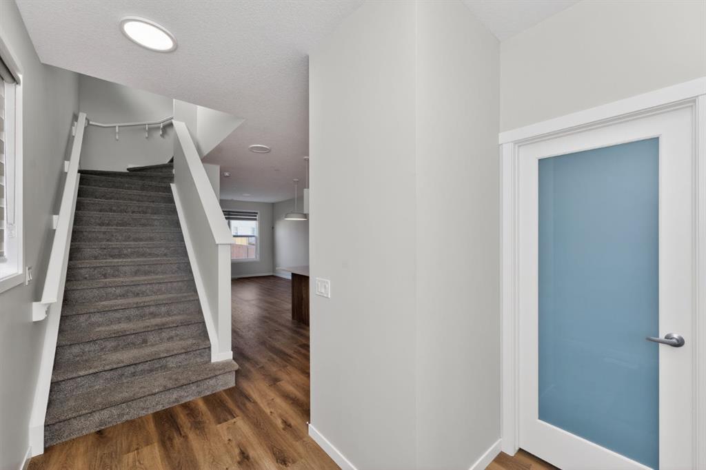 Picture for 324 Hotchkiss Drive SE