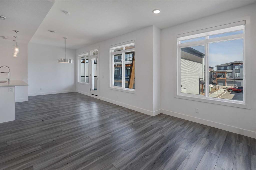 Picture for 804, 10060 46 Street NE