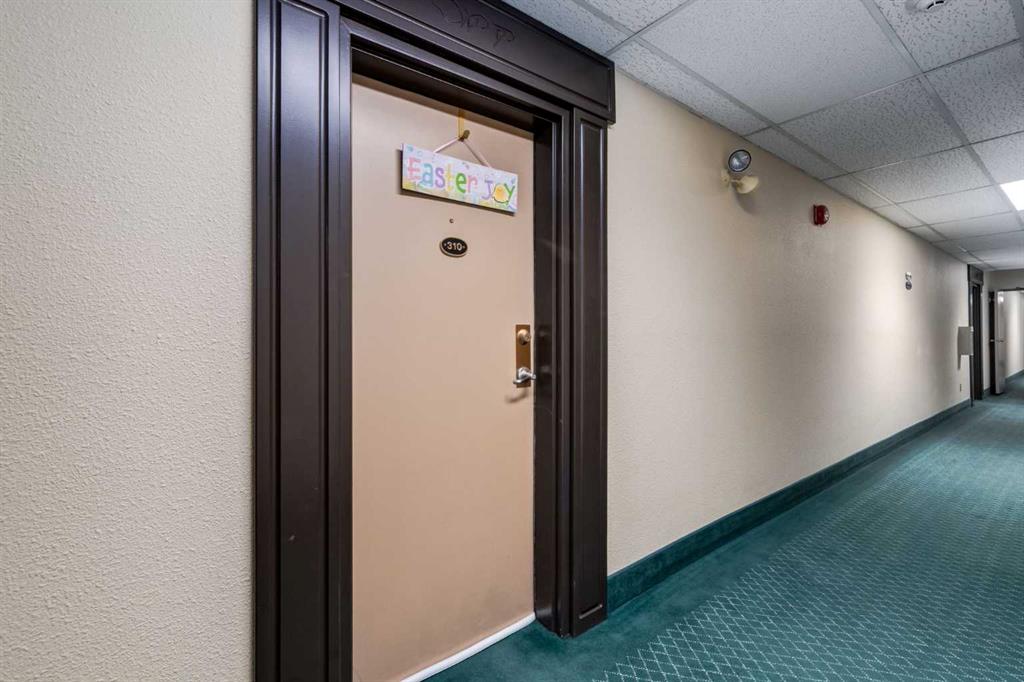 Picture for 310, 723 57 Avenue SW