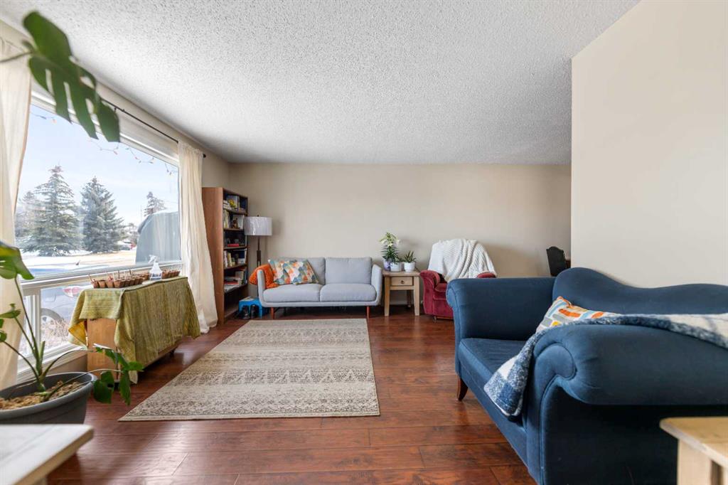 Picture for 1607 Summerfield Boulevard 