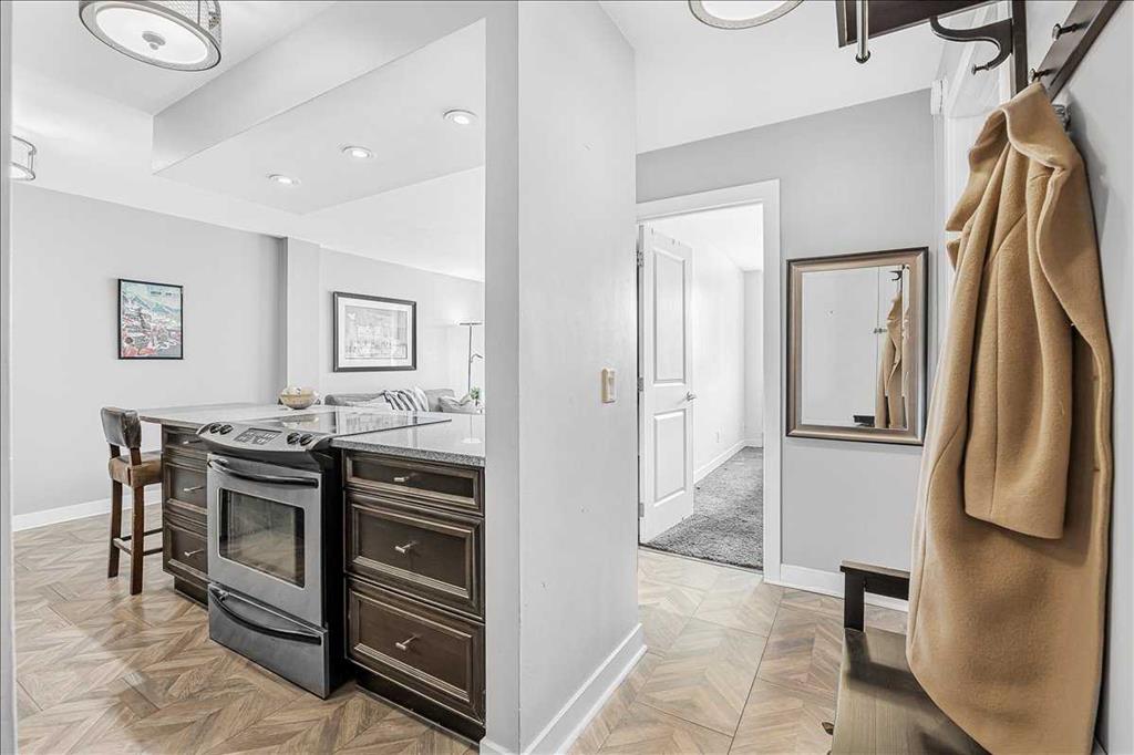 Picture for 301, 2020 11 Avenue SW