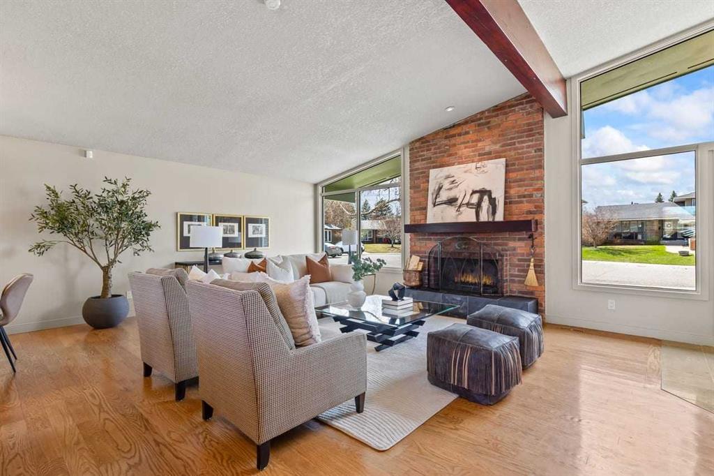 Picture for 36 Lake Twintree Place SE