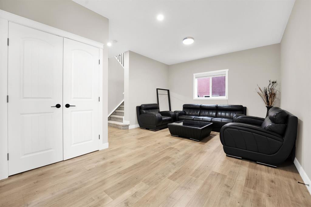 Picture for 360 Saddlemont Boulevard NE