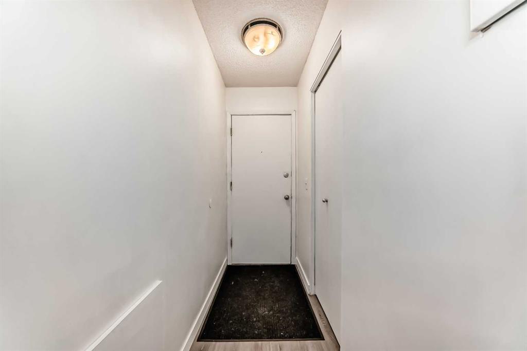 Picture for 32, 1703 11 Avenue SW