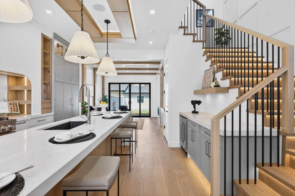 Picture for 1708 21 Avenue NW