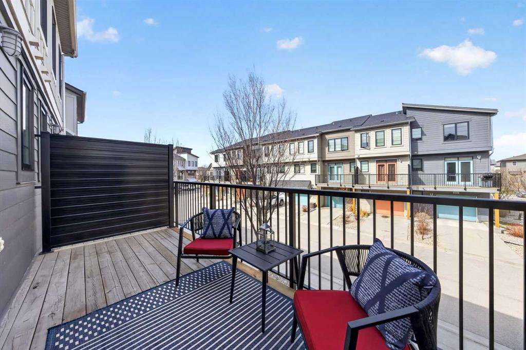 Picture for 8 Walden Walk SE