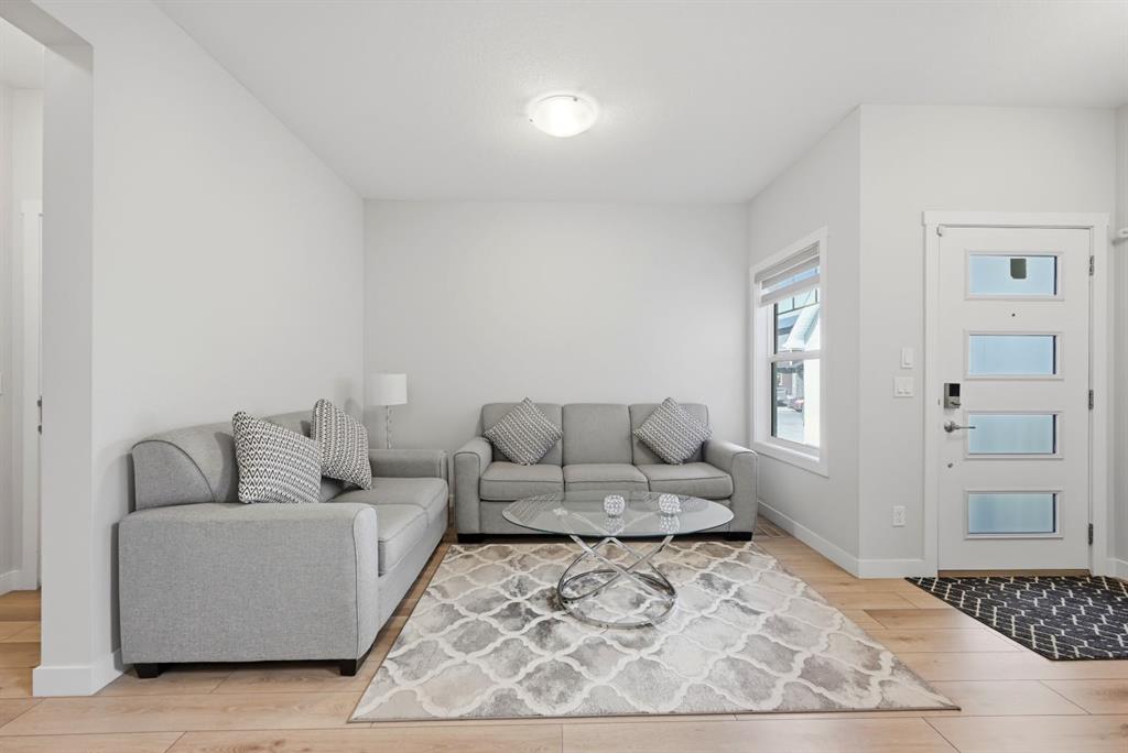 Picture for 96 Homestead Grove NE