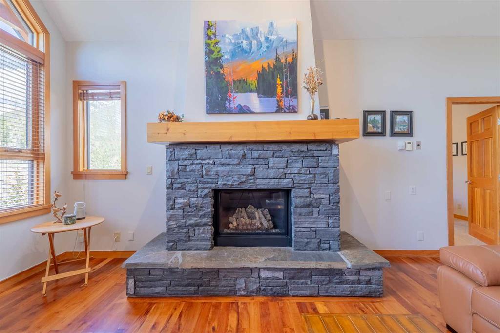 Picture for 302, 801 Benchlands Trail 