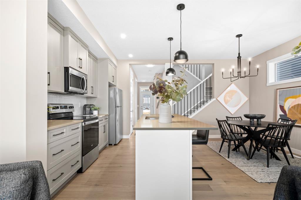 Picture for 648 Sora Boulevard SE