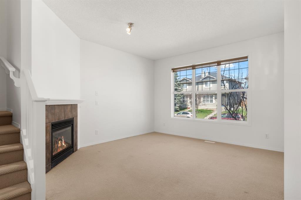Picture for 27 Covehaven Mews NE
