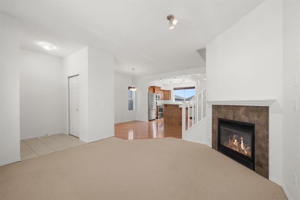 Picture for 27 Covehaven Mews NE