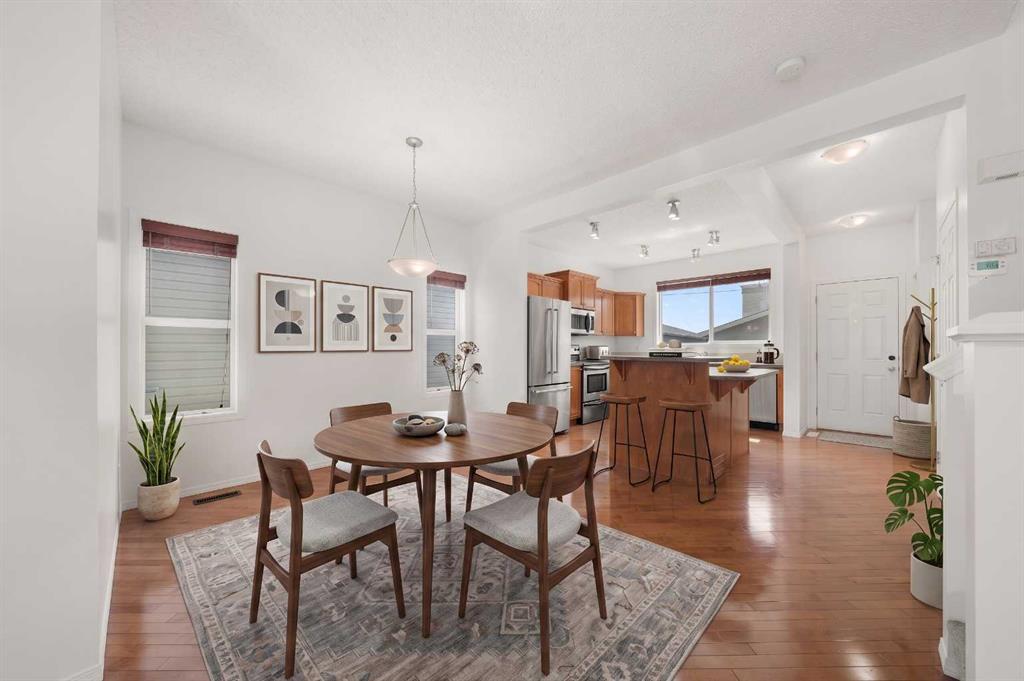Picture for 27 Covehaven Mews NE