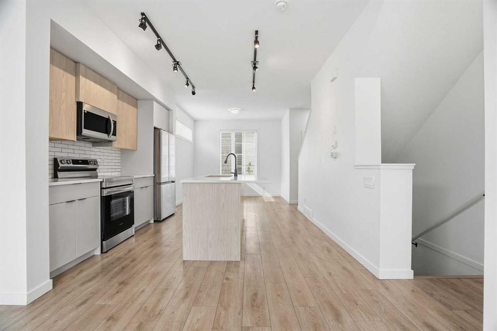 Picture for 32 Walgrove Common SE