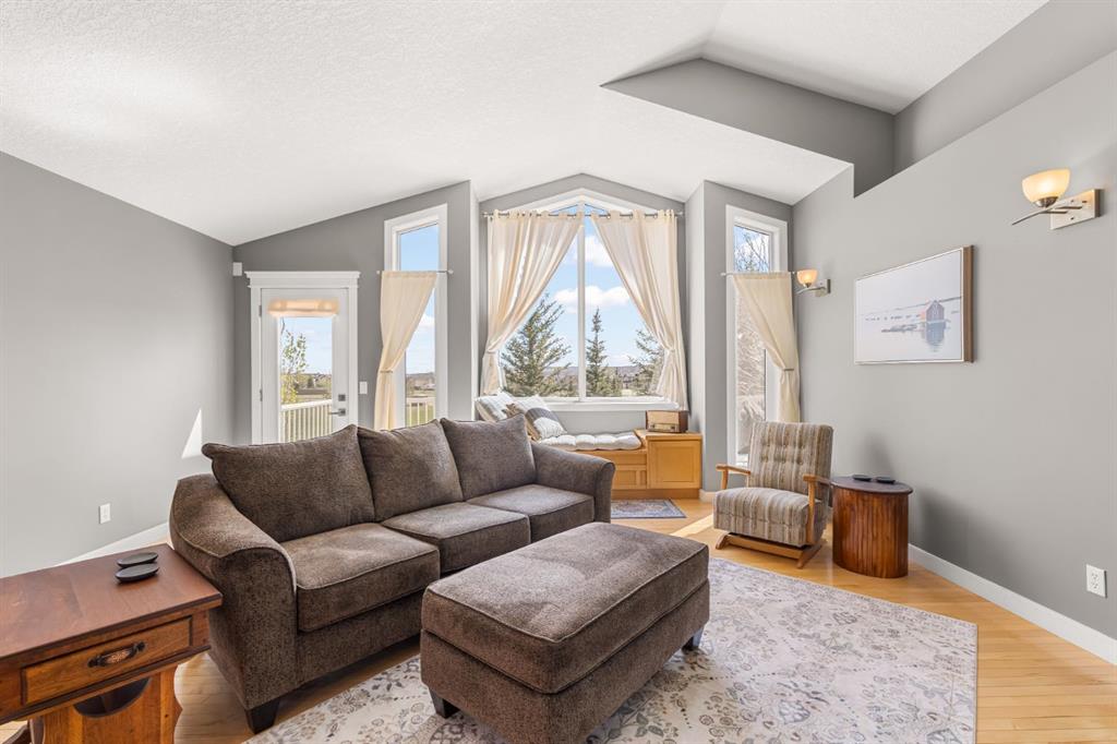Picture for 91 Evanspark Terrace NW