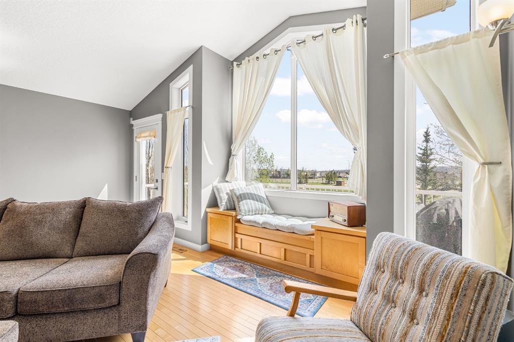 Picture for 91 Evanspark Terrace NW