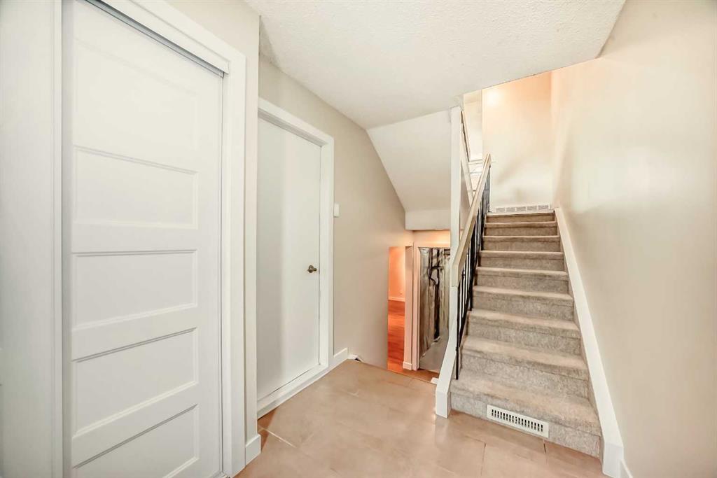 Picture for 9 Brae Glen Court SW
