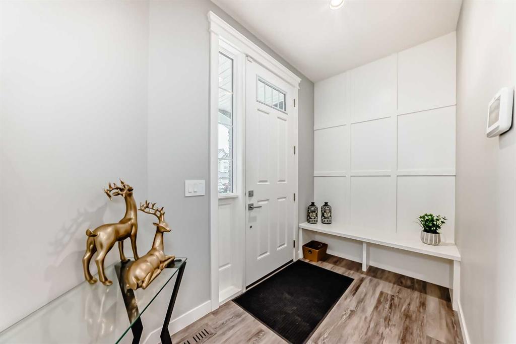 Picture for 190 Coopersfield Way SW