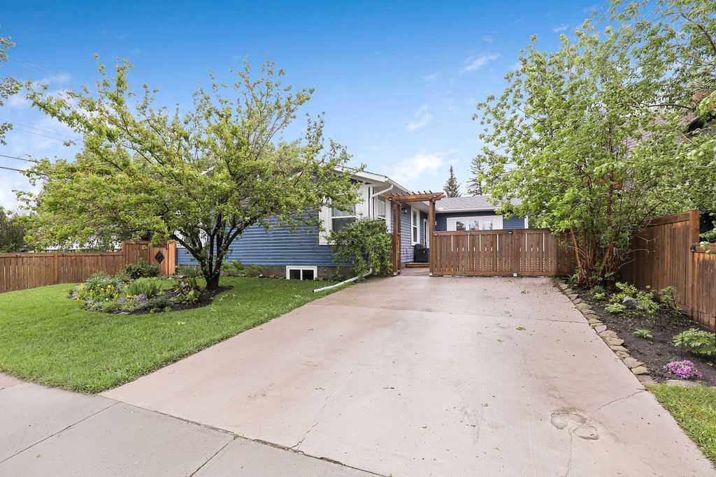 Picture for 723 5 Avenue SW