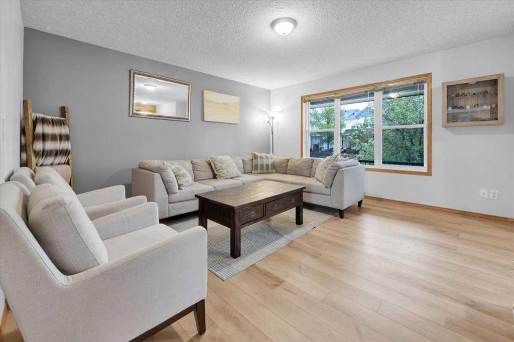Picture for 917 High Park Way NW
