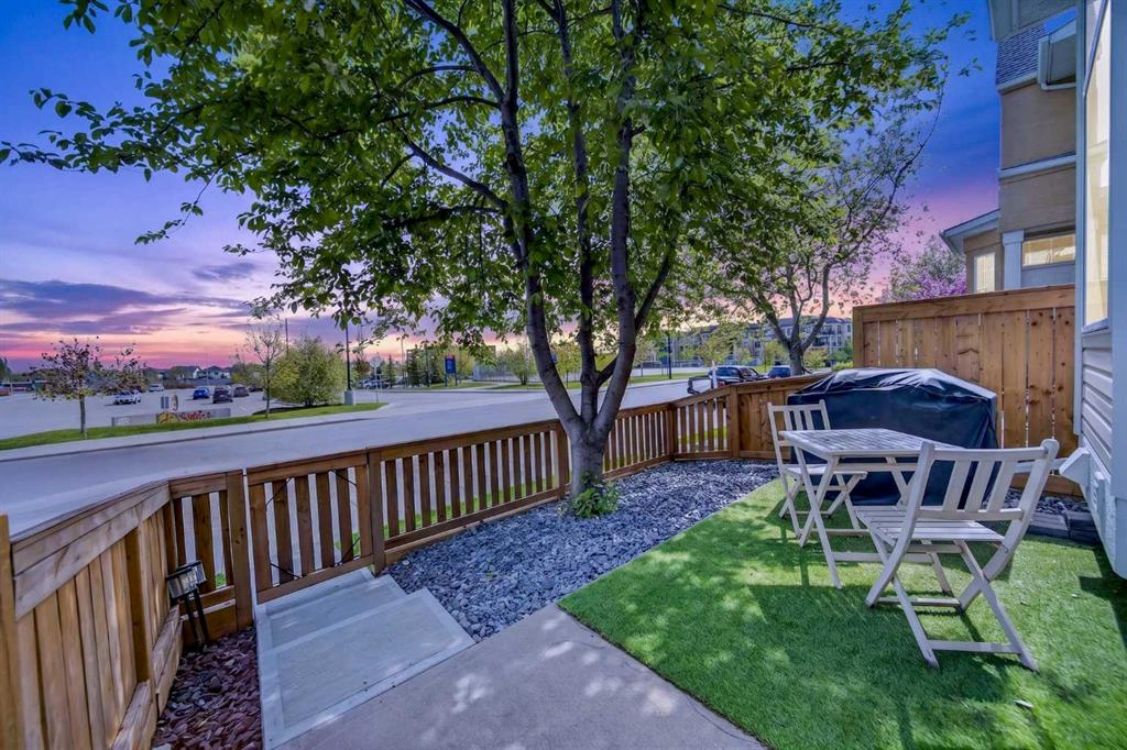 Picture for 203 McKenzie Towne Gate SE