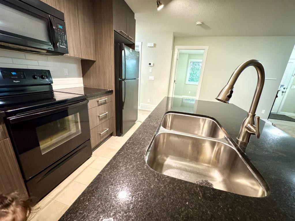 Picture for 166, 300 Marina Drive 