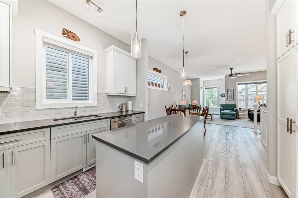 Picture for 284 Lucas Avenue NW