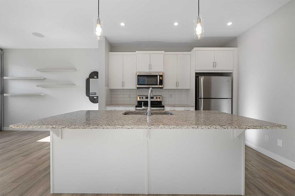 Picture for 129 Hotchkiss Way SE https://www.cirrealty.ca/reb/creb/44/A2263344_17.jpg