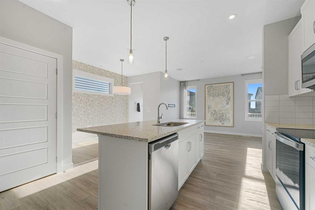 Picture for 129 Hotchkiss Way SE https://www.cirrealty.ca/reb/creb/44/A2263344_30.jpg