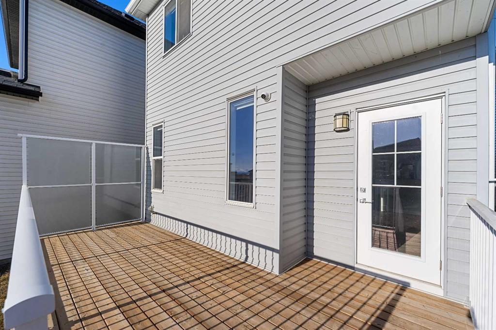 Picture for 129 Hotchkiss Way SE https://www.cirrealty.ca/reb/creb/44/A2263344_44.jpg
