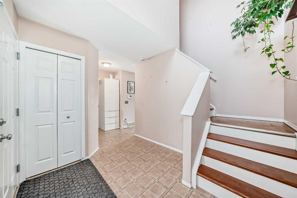 Picture for 238 Bridleridge Way SW