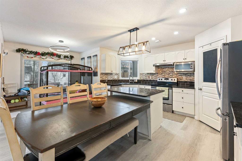 Picture for 140 Fairways Drive NW