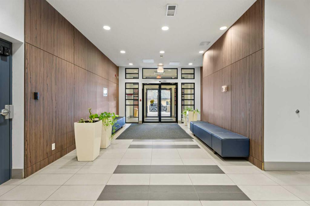 Picture for 4, 510 Edmonton Trail NE