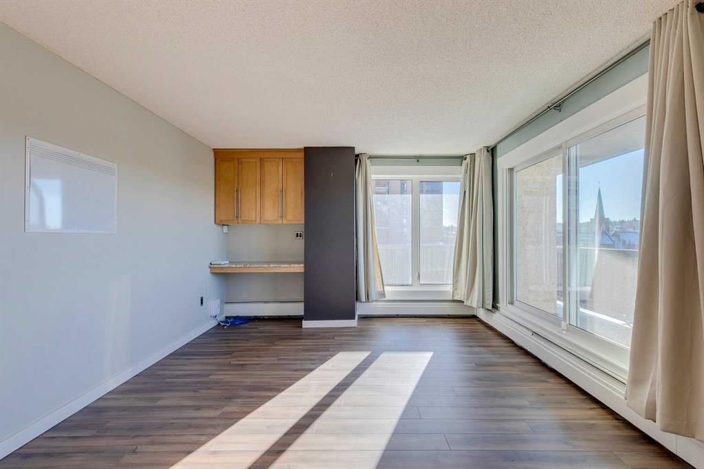 Picture for 404, 1334 12 Avenue SW