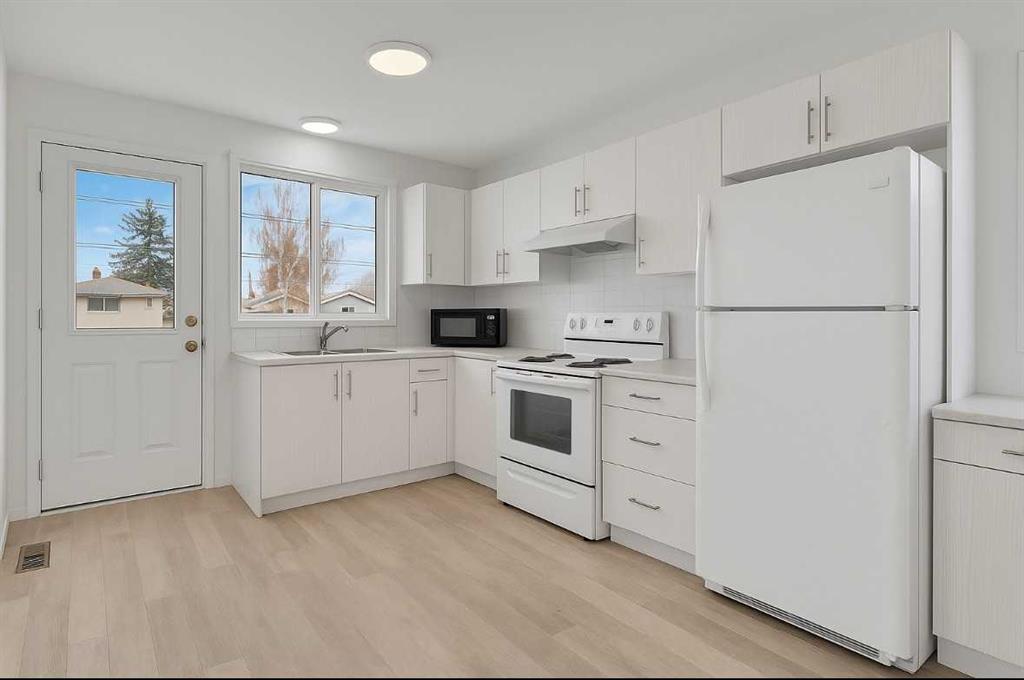 Picture for 2948 Doverville Crescent SE