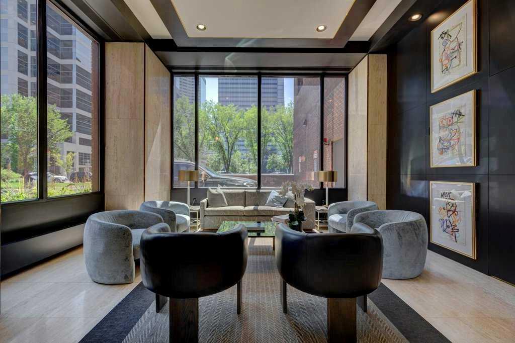 Picture for 202A, 500 EAU CLAIRE Avenue SW