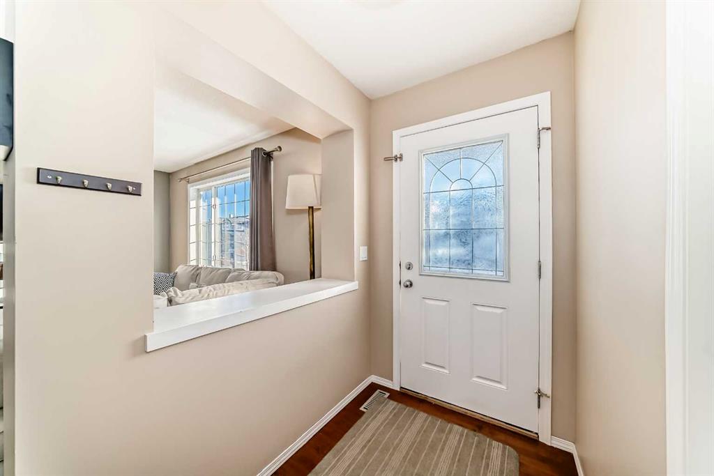 Picture for 47 Bridlecrest Road SW