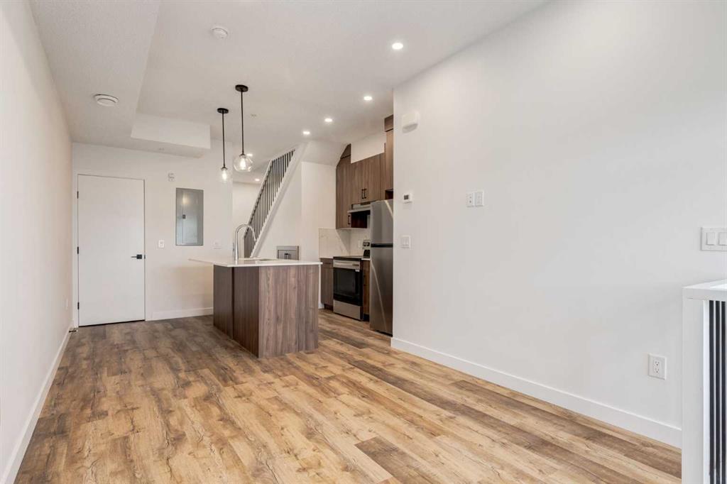 Picture for 118, 156 Park Street 