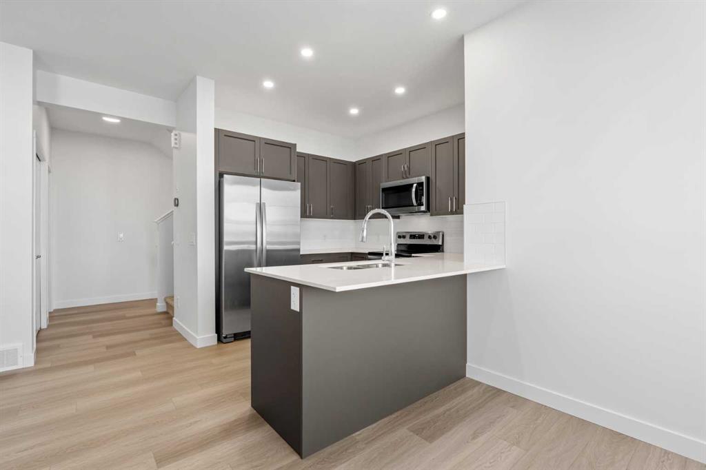 Picture for 229, 65 Belvedere Point SE