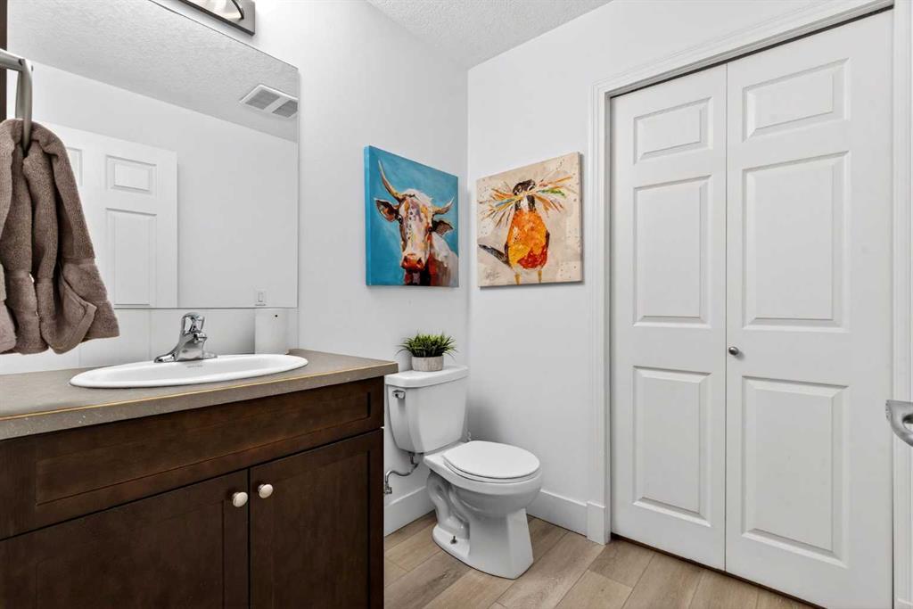 Picture for 313, 1408 17 Street SE