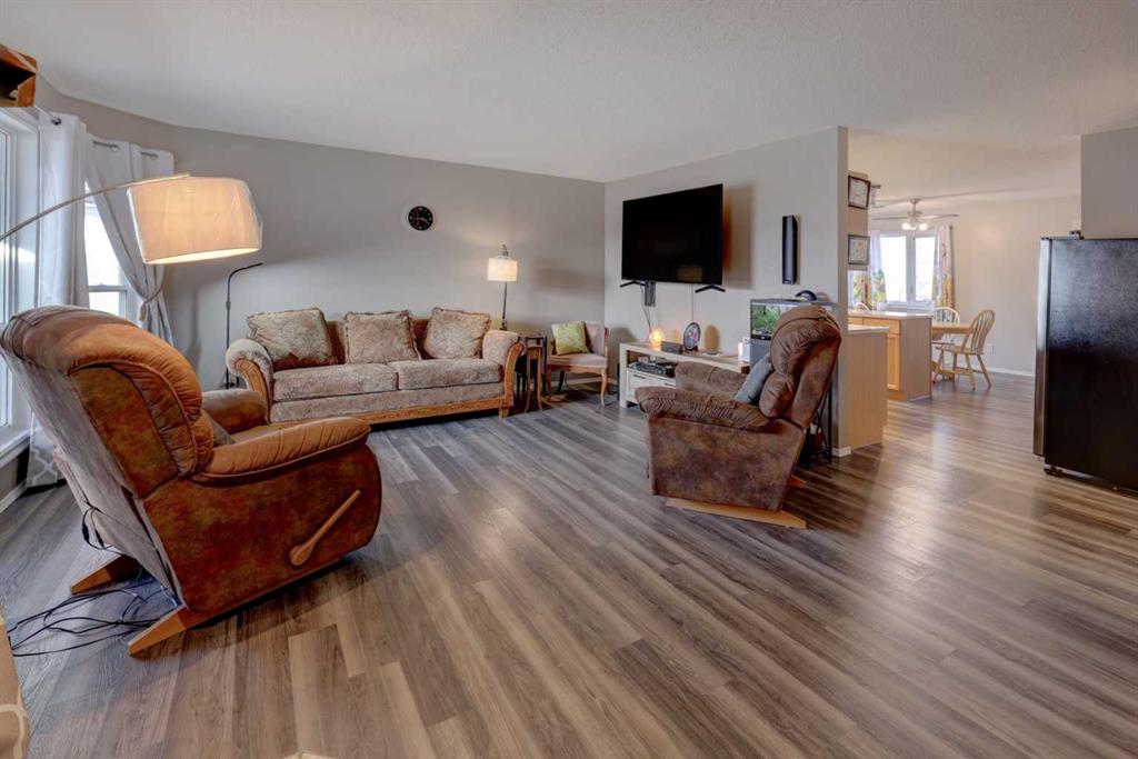 Picture for 411 Strathford Boulevard 