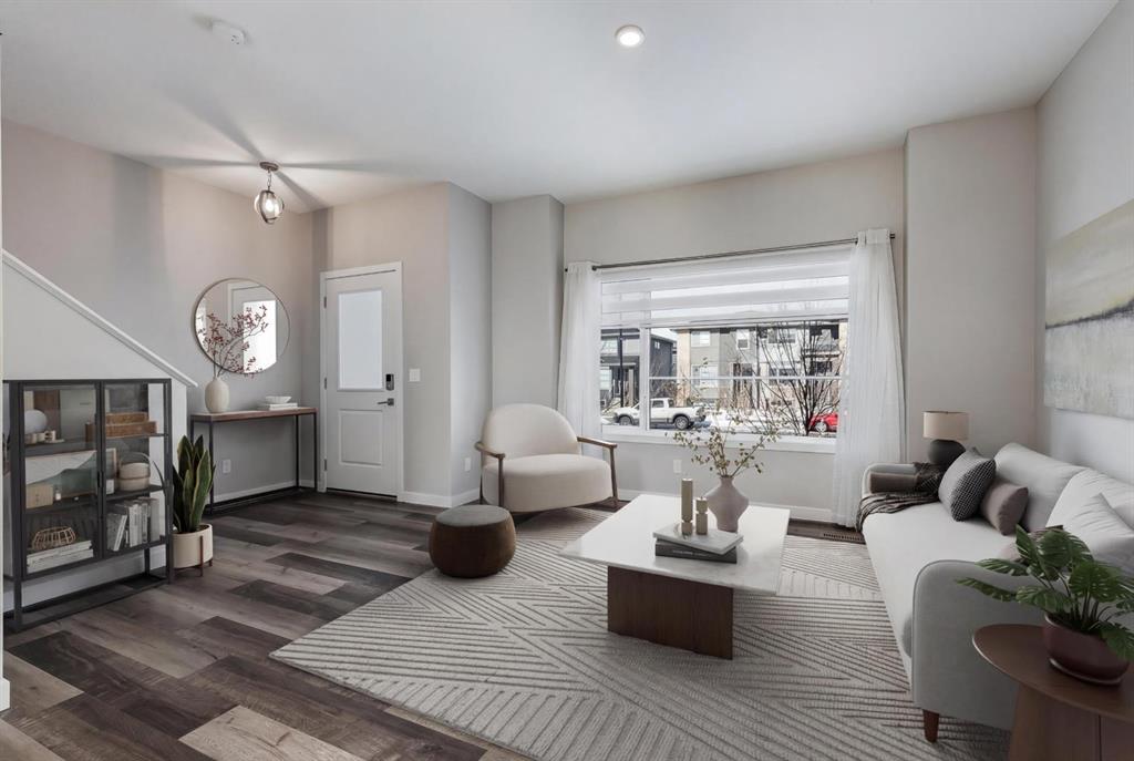 Picture for 1051 Lanark Boulevard SE