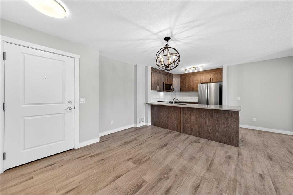 Picture for 2208, 6118 80 Avenue NE